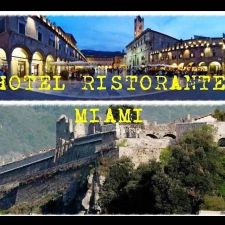 Hotel Miami チヴィテッラ・デル・トロント エクステリア 写真